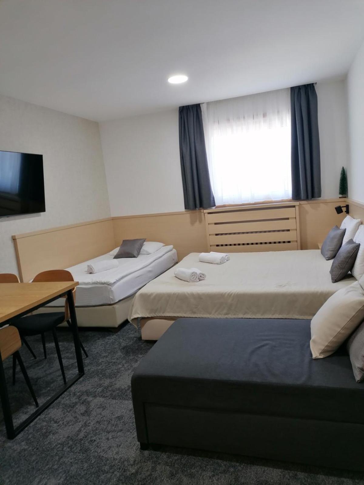 Kopaonik011 Konaci&Woodside Apartments 部屋 写真