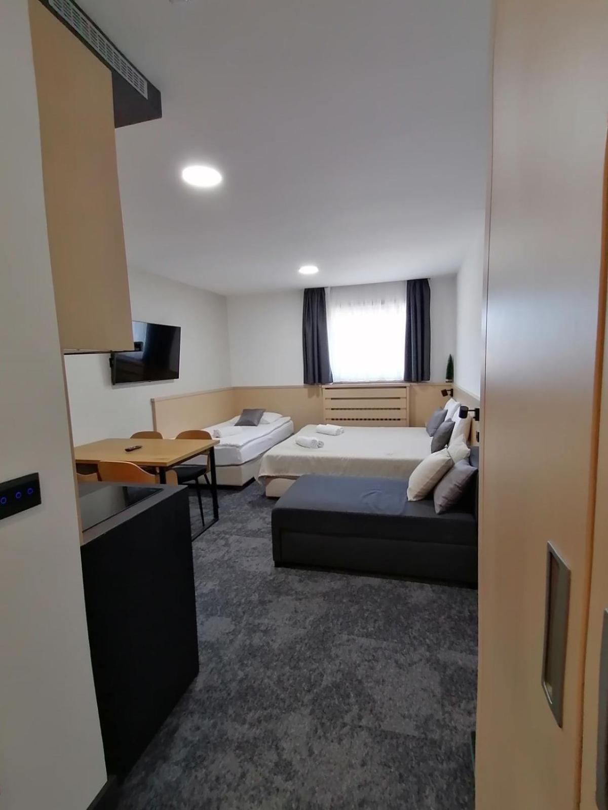 Kopaonik011 Konaci&Woodside Apartments 部屋 写真